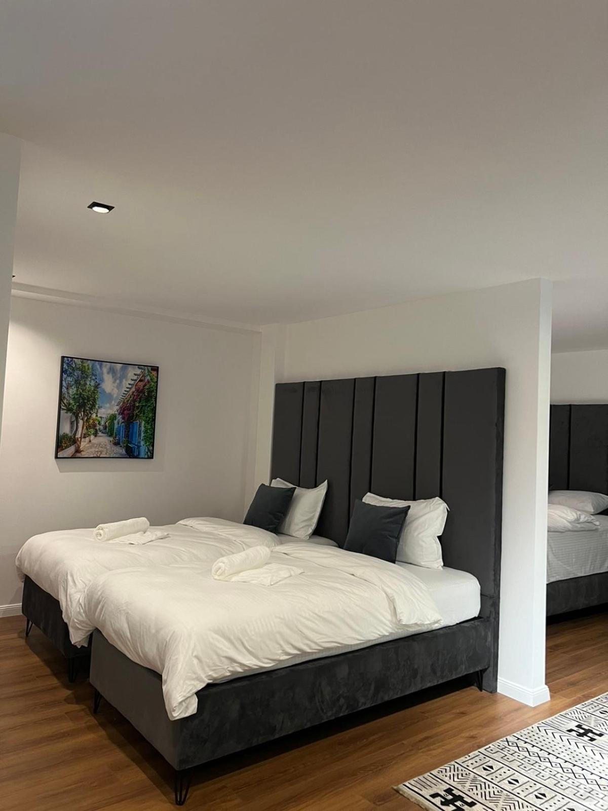 Hotel Europa Prishtina Prishtinë Ngoại thất bức ảnh