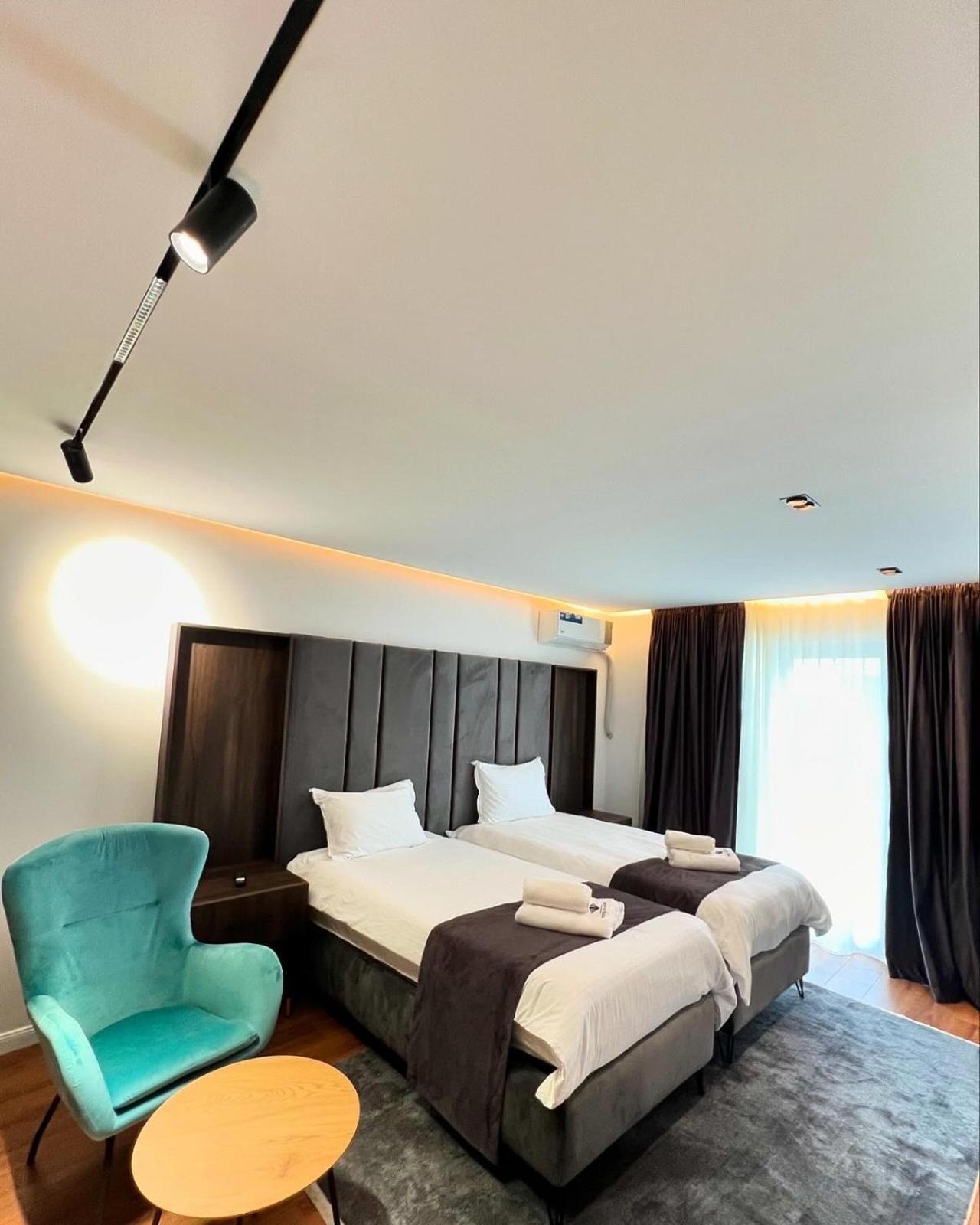 Hotel Europa Prishtina Prishtinë Ngoại thất bức ảnh